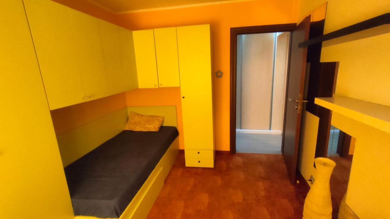Duck Apartment Bucarest Extérieur photo